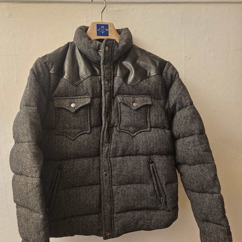 Penfield Charcoal Puffer Jacket with Black Details